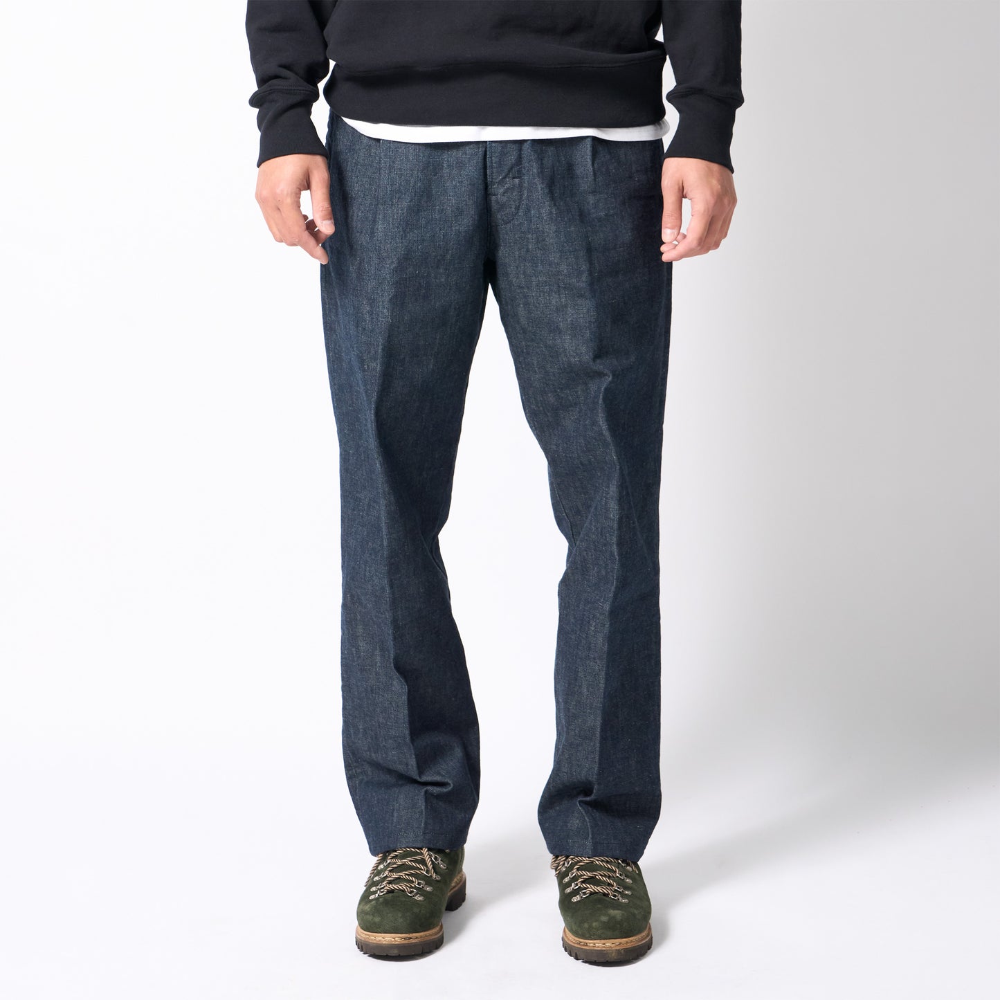 One tuck denim pants