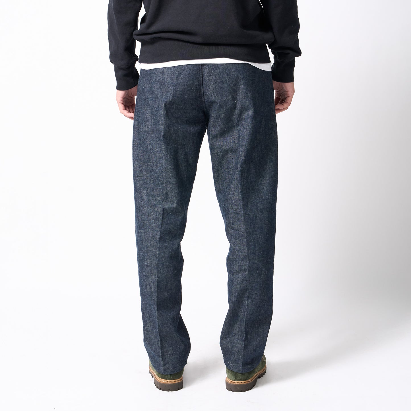 One tuck denim pants